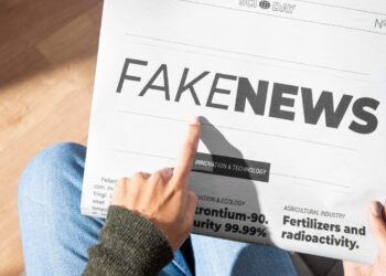 UN GIOVANE SU TRE NON RICONOSCE LE FAKE NEWS