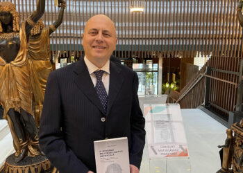 UN NATALE SERENO E UN 2025 DA VIVERE CON SLANCIO!