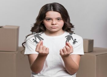 STOP ALLE FOTO DI UNDER 14 SUI SOCIAL SENZA IL CONSENSO DI ENTRAMBI I GENITORI