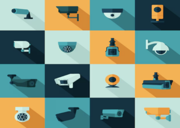 TELECAMERE NASCOSTE NELLE DOCCE DEGLI OSPEDALI: TECNICI FINISCONO SOTTO PROCESSO