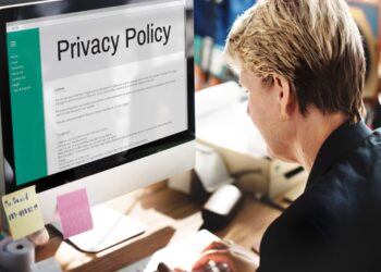 SEI SOCIETÀ TECNOLOGICHE ACCUSATE DI TRASFERIMENTI ILLECITI DI DATI PERSONALI