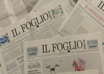 IL FOGLIO LANCIA IL PRIMO GIORNALE AL MONDO FATTO SOLO CON L’IA