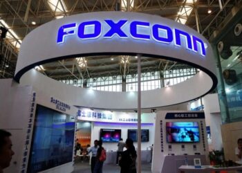 FOXCONN, L’AZIENDA CHE ASSEMBLA GLI IPHONE, LANCIA LA SUA IA