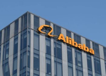 LA NUOVA AI DI ALIBABA CHE VUOLE COMPETERE CON DEEPSEEK