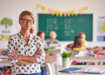 L’INDAGINE INDIRE SULL’IA A SCUOLA: MOLTI INSEGNANTI LA STANNO GIÁ UTILIZZANDO
