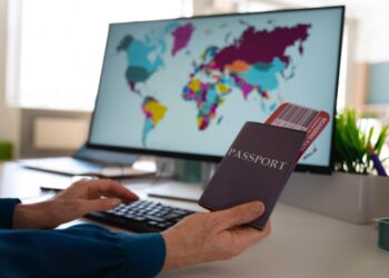 CHATGPT E I DOCUMENTI FALSI, QUANDO L’AI “GIOCA” A FARE IL TRUFFATORE