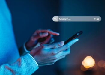 AI OVERVIEW CAMBIA LE REGOLE DELLA RICERCA ONLINE E I BRAND ITALIANI DEVONO CORRERE AI RIPARI