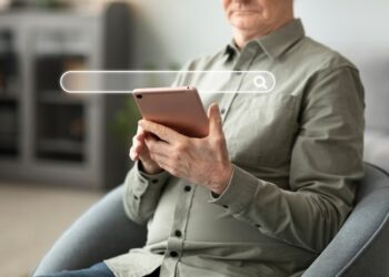 APPLE SFIDA GOOGLE E SI PREPARA AD INTEGRARE L’AI SU SAFARI