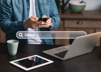 EGOSURFING CONSAPEVOLE, CERCARSI ONLINE PER PROTEGGERSI OFFLINE