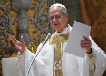L’UOMO NON È UN ALGORITMO: IL PAPA CONTRO LA DISUMANIZZAZIONE DIGITALE