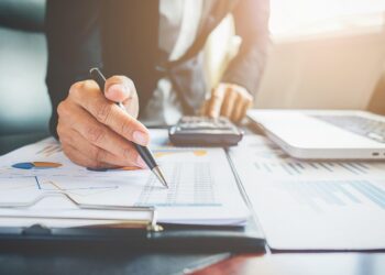 EDUCAZIONE FINANZIARIA, UNA SFIDA URGENTE PER L’ITALIA