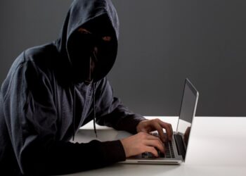 SMISHING, PHISHING E VISHING