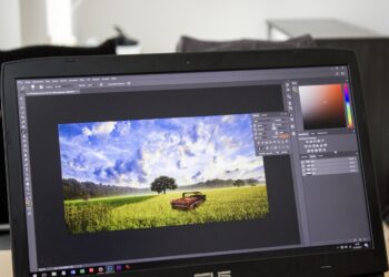 NANO BANANA: IL NUOVO STRUMENTO AI PER L’EDITING DI GOOGLE